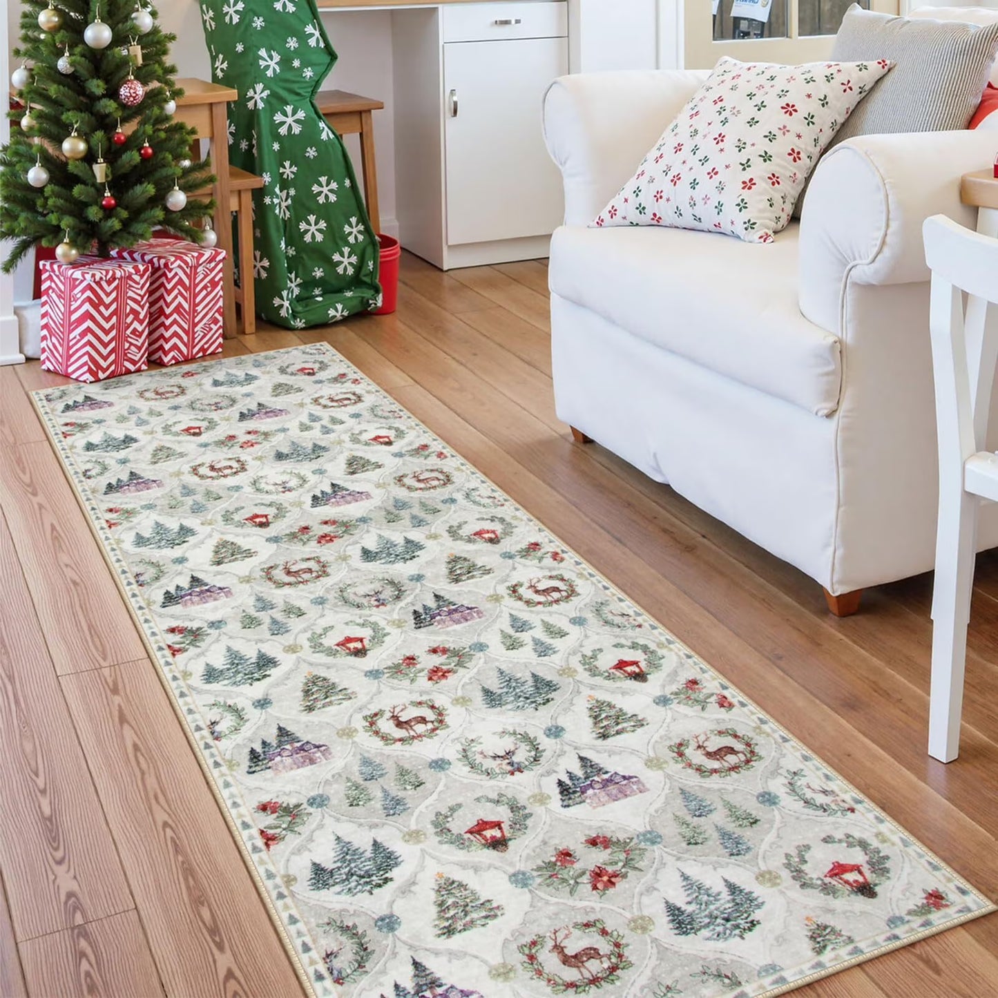 Moynesa Christmas Area Rug for Living Room, Large Rug Xmas Tree Modern Rug Kitchen Rug Washable Rug Non Slip Moroccan Carpet Holiday Decor Soft Accent Rug for Bedroom Dining Room