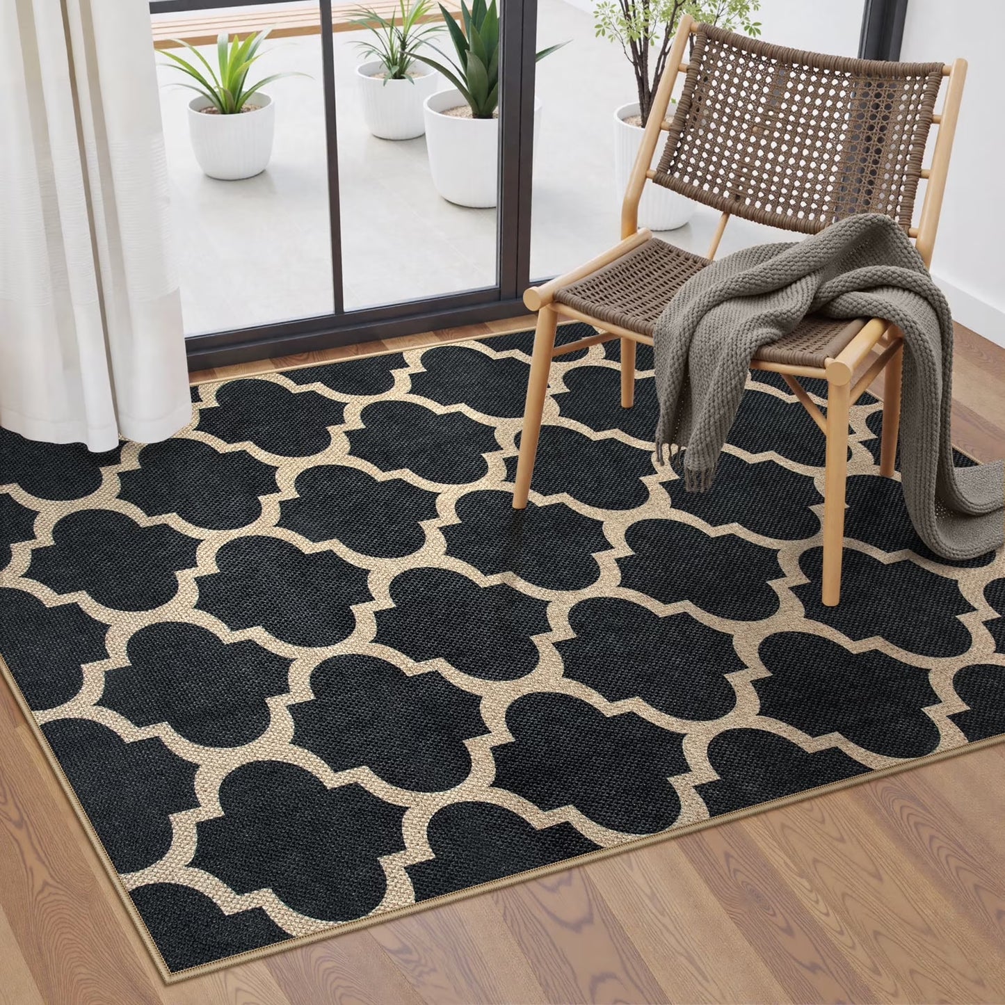SUNDEREY Modern Geometric Area Rug, Washable Bedroom Rug,Easy Jute Indoor Outdoor Carpet, Farmhouse Checkered Non Slip Black Carpet for Office Couch Entrance Kitchen