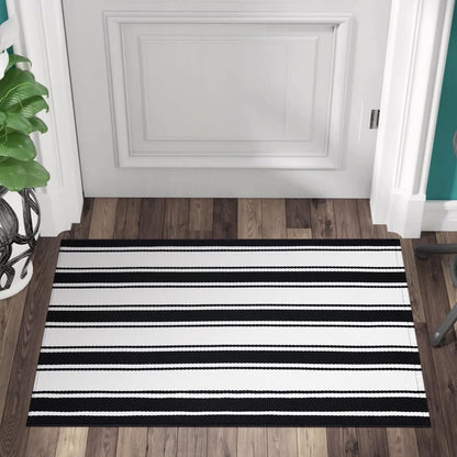 SUNDEREY 2'x3' Small Front Door Mat,2x3ft Washable Outdoor Rugs,Black and White Striped Rug,Farmhouse Front Porch Rug Decor,Cotton Entryway Rug for Porch Patio Home Entrance