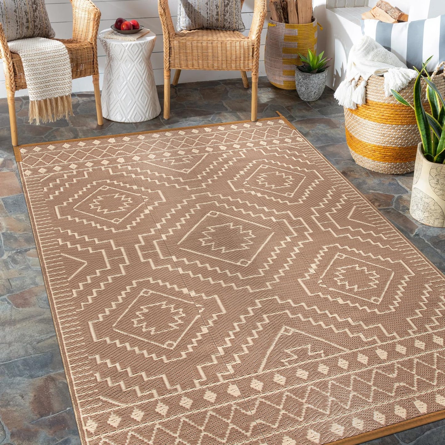 Lahome Portable Indoor/Outdoor Rug - Waterproof & Reversible Plastic Straw Mat for Patio, Deck, Balcony, Backyard, Picnic